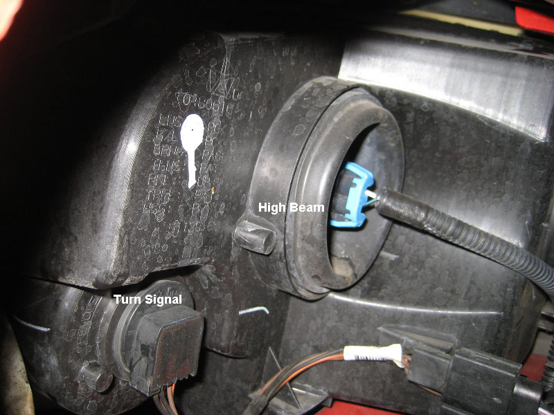 DodgeChargerHeadlightBulbsReplacementGuide003