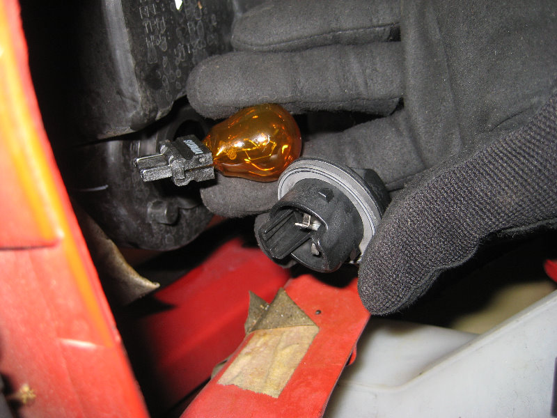 DodgeChargerHeadlightBulbsReplacementGuide008