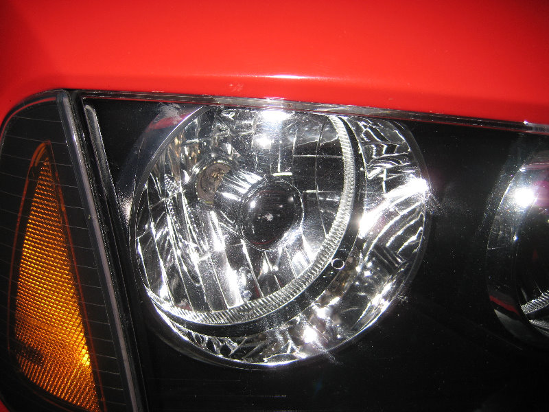 Dodge-Charger-Headlight-Bulbs-Replacement-Guide-024