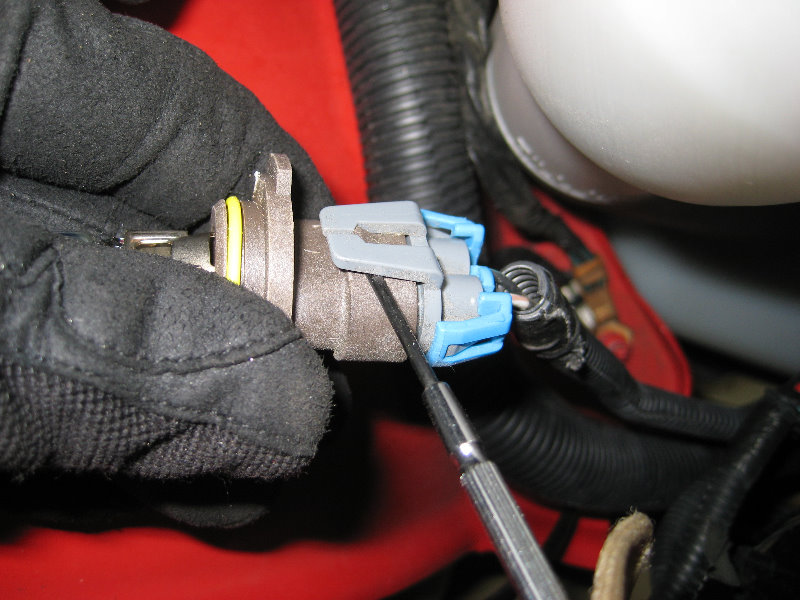 Dodge-Charger-Headlight-Bulbs-Replacement-Guide-027