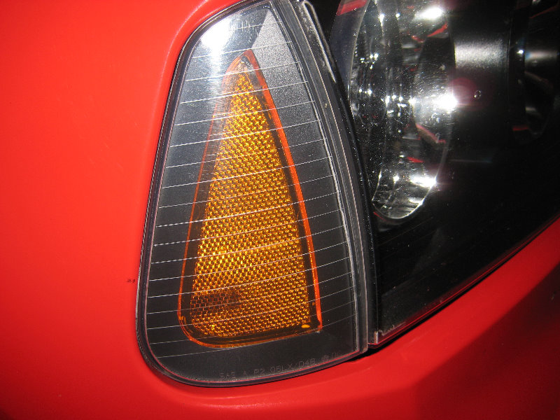 Dodge-Charger-Headlight-Bulbs-Replacement-Guide-033