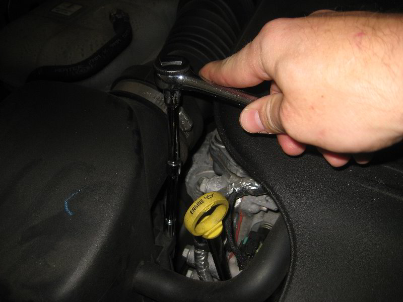 Dodge-Dart-Tigershark-Engine-Air-Filter-Replacement-Guide-006