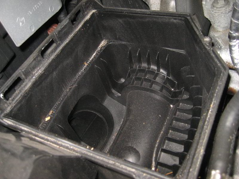 Dodge-Dart-Tigershark-Engine-Air-Filter-Replacement-Guide-014