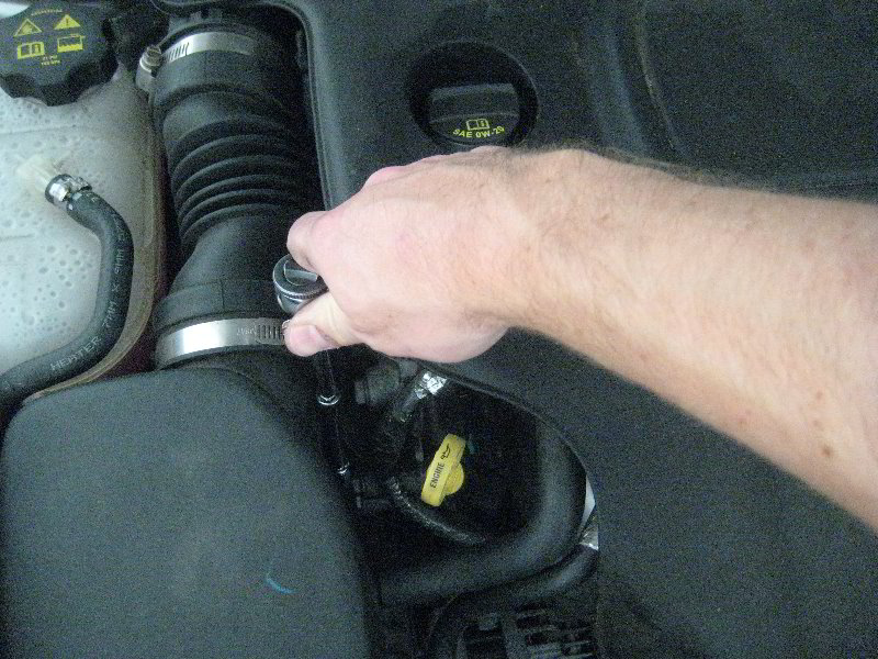 Dodge-Dart-Tigershark-Engine-Air-Filter-Replacement-Guide-020