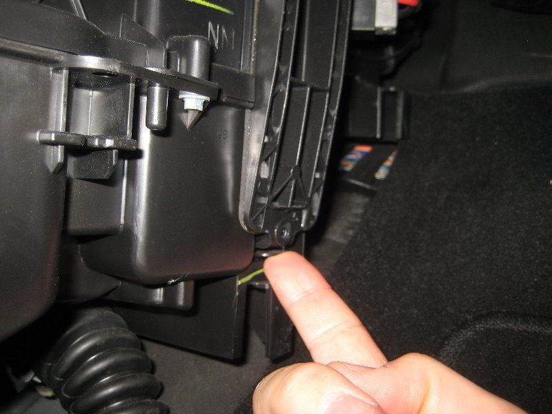 Dodge-Dart-HVAC-Cabin-Air-Filter-Replacement-Guide-008