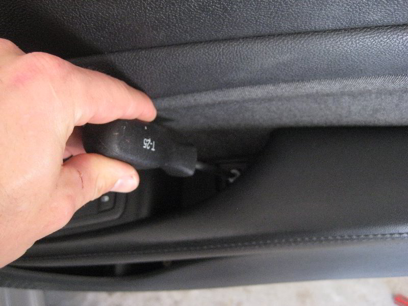 Dodge-Dart-Interior-Door-Panel-Removal-Guide-011