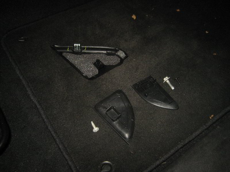 Dodge-Dart-Interior-Door-Panel-Removal-Guide-013