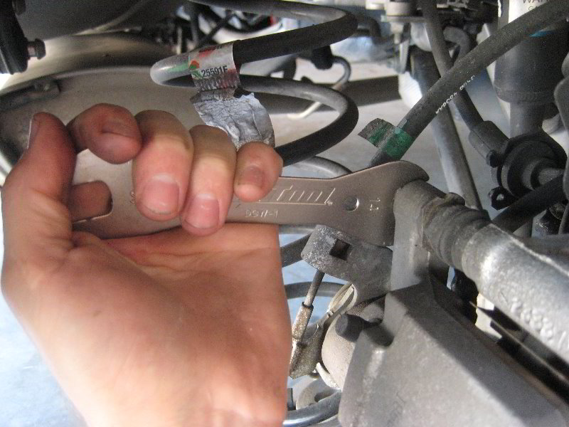 Dodge-Dart-Rear-Disc-Brake-Pads-Replacement-Guide-010