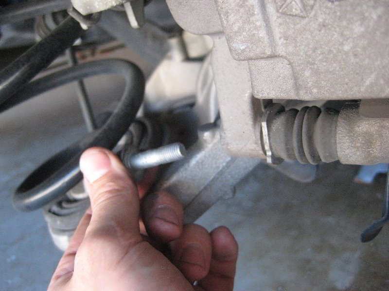 Dodge-Dart-Rear-Disc-Brake-Pads-Replacement-Guide-011