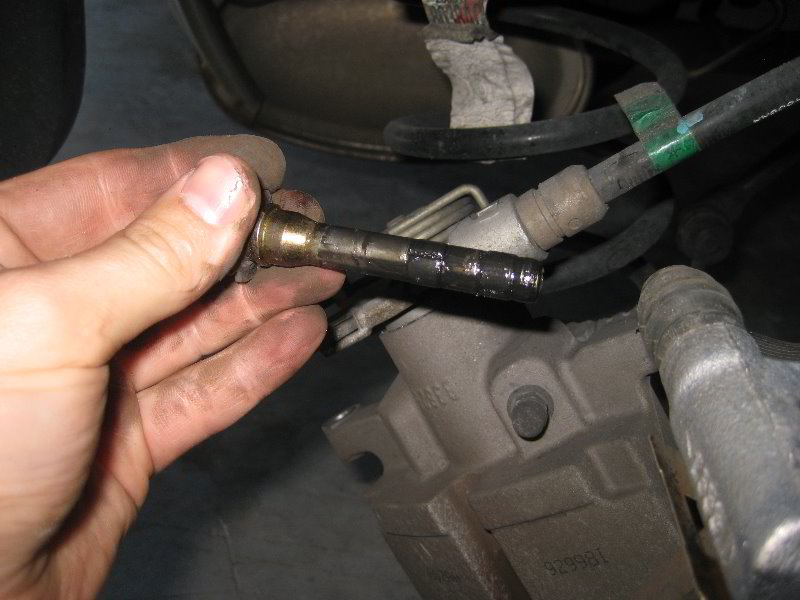 Dodge-Dart-Rear-Disc-Brake-Pads-Replacement-Guide-021