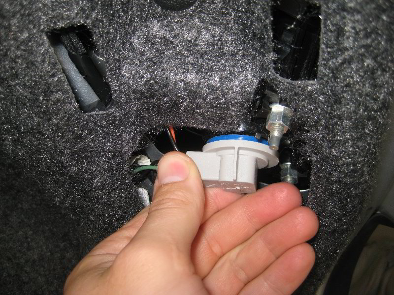 Dodge-Dart-Reverse-Tail-Light-Bulbs-Replacement-Guide-007