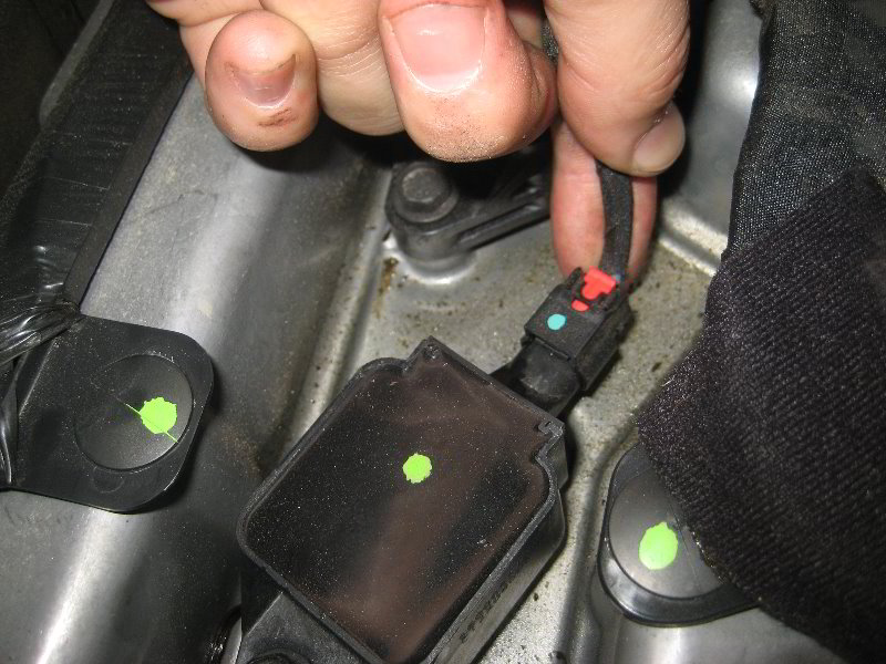 DodgeDartTigersharkI4EngineSparkPlugsReplacementGuide027