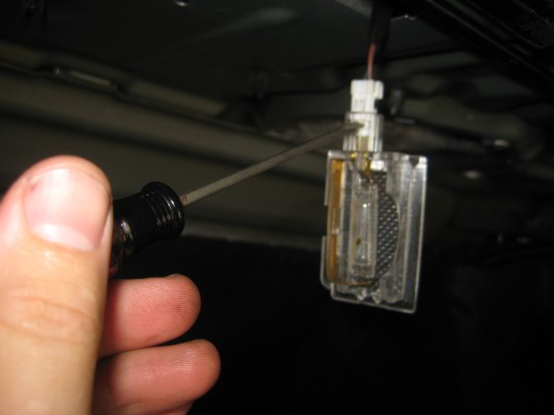 Dodge-Dart-Trunk-Light-Bulb-Replacement-Guide-004