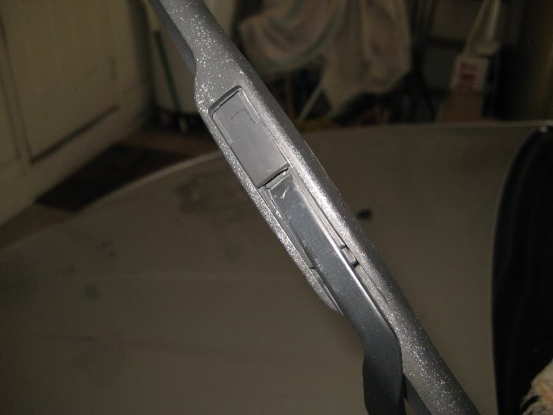 DodgeDartWindshieldWiperBladesRemovalGuide013