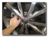 Dodge-Durango-Front-Disc-Brake-Pads-Replacement-Guide-004