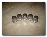 Dodge-Durango-Front-Disc-Brake-Pads-Replacement-Guide-005