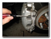 Dodge-Durango-Front-Disc-Brake-Pads-Replacement-Guide-018