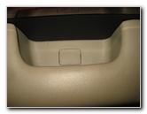 Dodge-Durango-Interior-Door-Panel-Removal-Guide-005