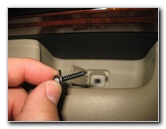 Dodge-Durango-Interior-Door-Panel-Removal-Guide-040