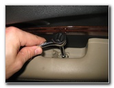 Dodge-Durango-Interior-Door-Panel-Removal-Guide-041