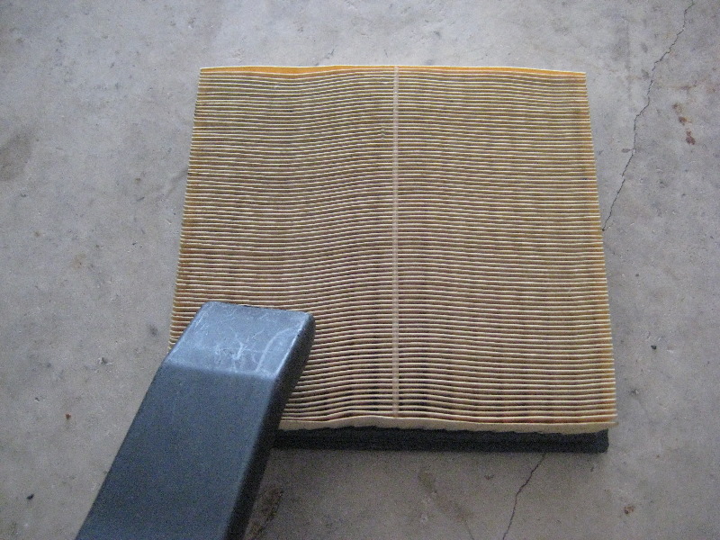 Dodge-Durango-Pentastar-V6-Engine-Air-Filter-Replacement-Guide-007