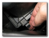 Dodge-Durango-Pentastar-V6-Engine-Air-Filter-Replacement-Guide-010