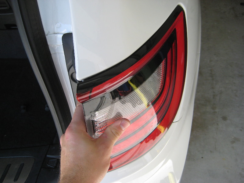 Dodge-Durango-Reverse-Tail-Light-Bulbs-Replacement-Guide-007