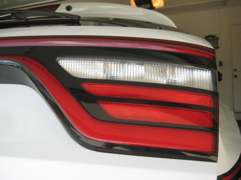 DodgeDurangoReverseTailLightBulbsReplacementGuide009