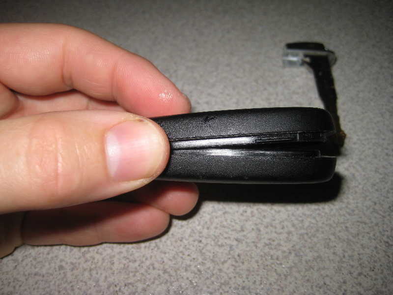 Dodge-Durango-Smart-Key-Fob-Battery-Replacement-Guide-015