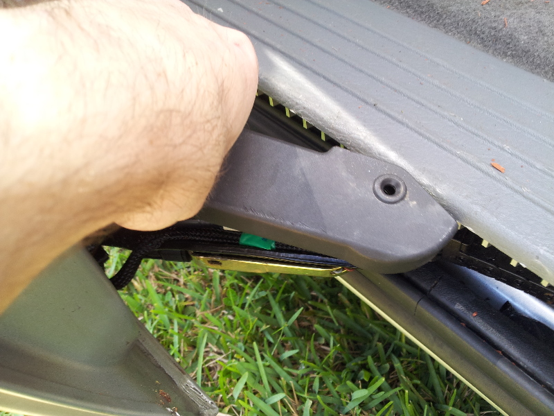 Dodge-Grand-Caravan-Jammed-Automatic-Sliding-Side-Door-Repair-Guide-004