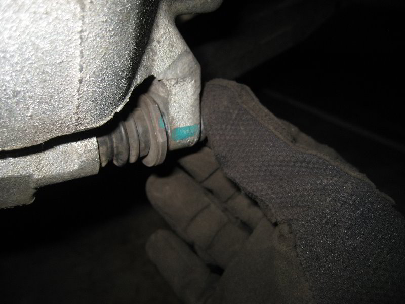 Dodge-Journey-Front-Brake-Pads-Replacement-Guide-031