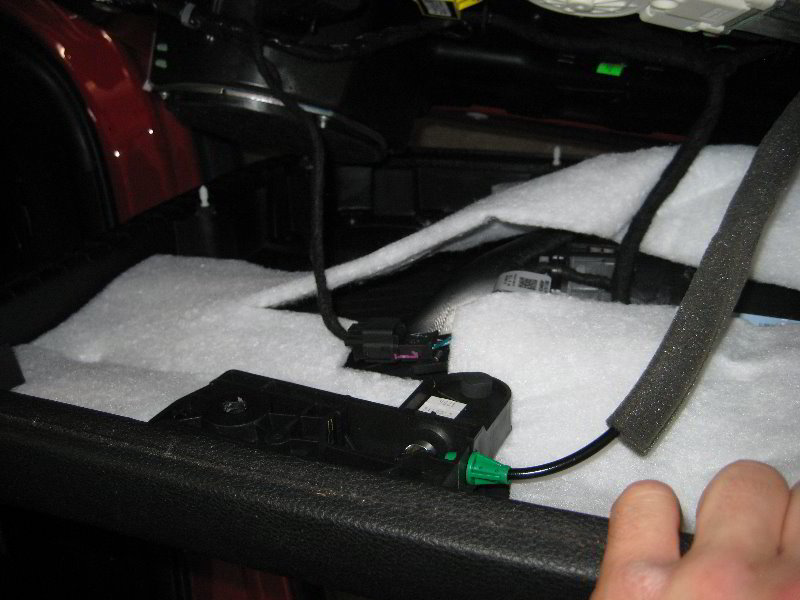 Dodge-Journey-Interior-Door-Panel-Removal-Guide-016