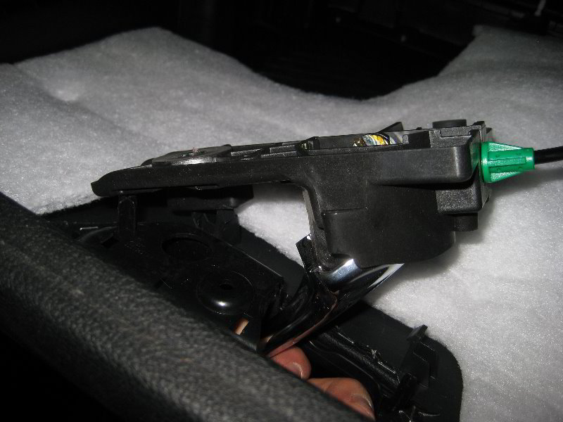 Dodge-Journey-Interior-Door-Panel-Removal-Guide-019