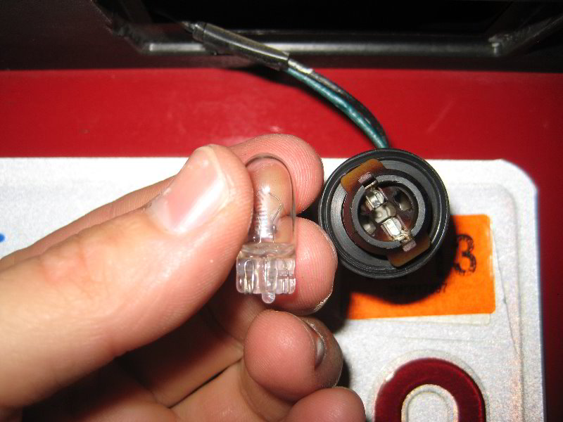 Dodge-Journey-License-Plate-Light-Bulbs-Replacement-Guide-009