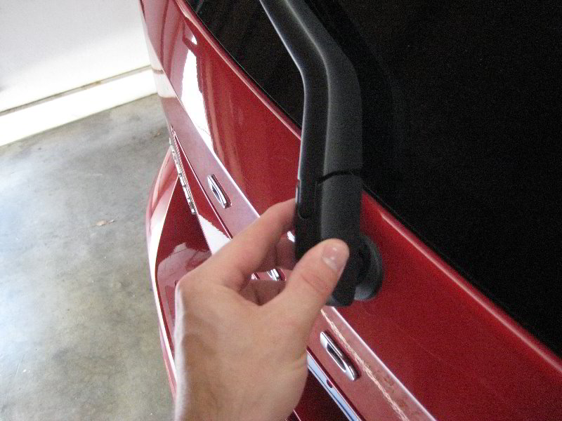 Dodge-Journey-Rear-Window-Wiper-Blade-Replacement-Guide-014