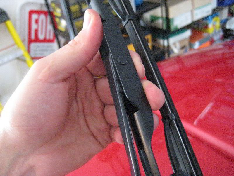 2010 dodge journey sxt windshield wiper size