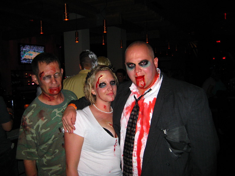 Boca-Raton-Zombie-Bar-Crawl-October-2009-002