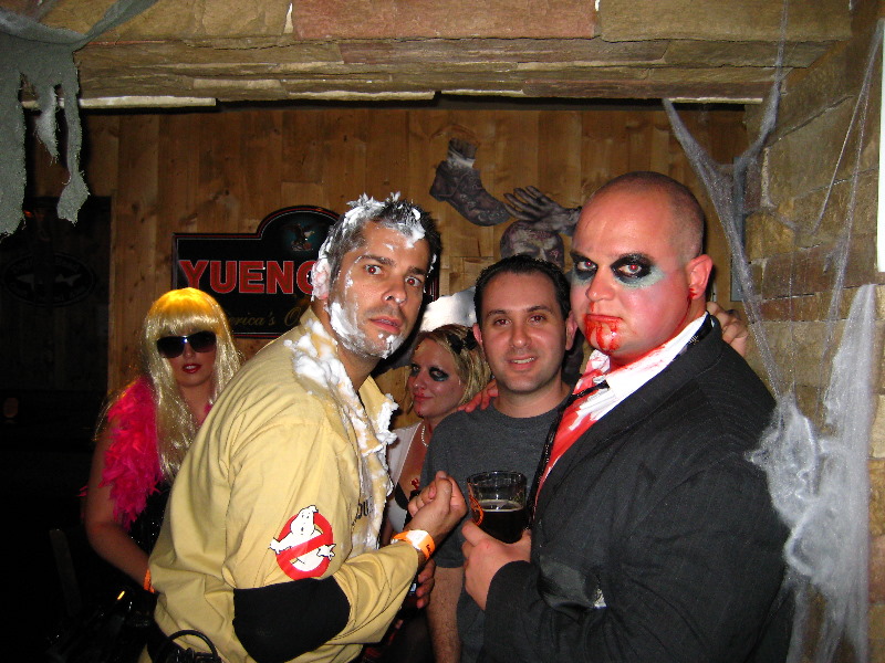 Boca-Raton-Zombie-Bar-Crawl-October-2009-009