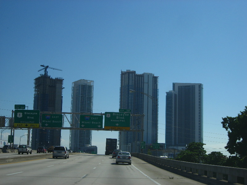 Downtown-Miami-Skyscrapers-I95-Highway-014