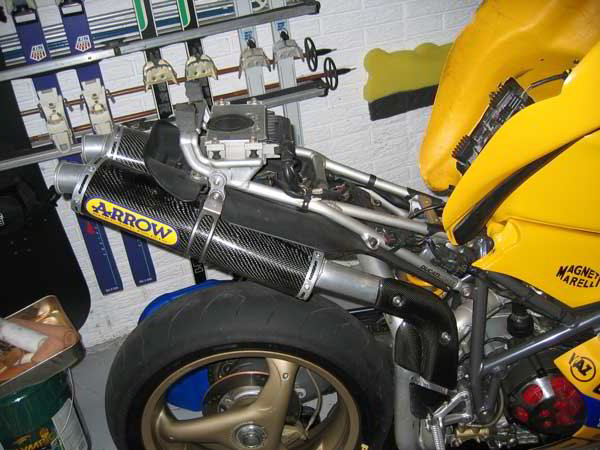 2000-Ducati-748R-Custom-Sportbike-009