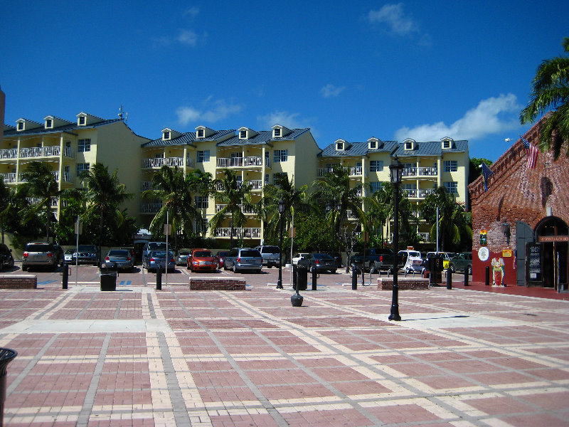 Duval-Street-Sunset-Pier-Downtown-Key-West-FL-060