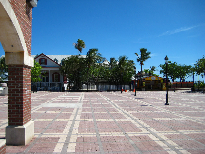 Duval-Street-Sunset-Pier-Downtown-Key-West-FL-062