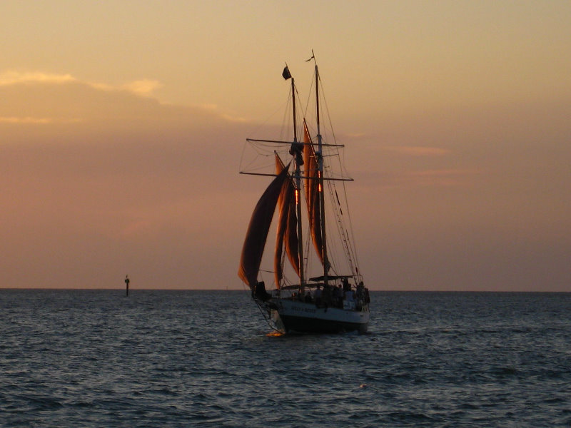 Duval-Street-Sunset-Pier-Downtown-Key-West-FL-134