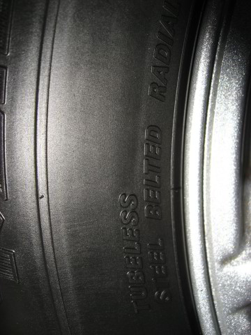 Falken-Ziex-ZE-512-Car-Tire-Review-012