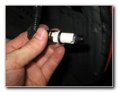 Fiat-500-Front-Side-Marker-Light-Bulb-Replacement-Guide-009