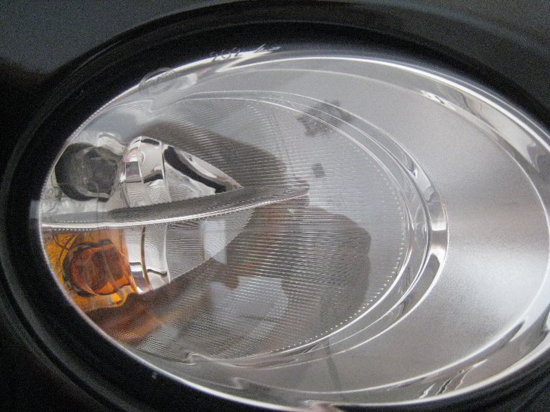 Fiat-500-Front-Turn-Signal-DRL-Light-Bulbs-Replacement-Guide-007