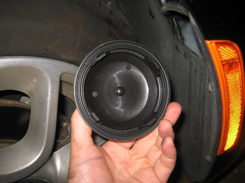 Fiat-500-Front-Turn-Signal-DRL-Light-Bulbs-Replacement-Guide-008