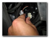 Fiat-500-Front-Turn-Signal-DRL-Light-Bulbs-Replacement-Guide-013