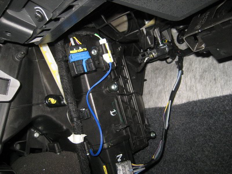 Fiat-500-HVAC-Cabin-Air-Filter-Replacement-Guide-037