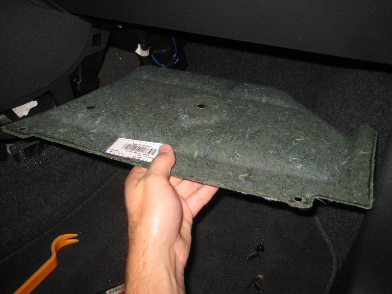 Fiat-500-HVAC-Cabin-Air-Filter-Replacement-Guide-040